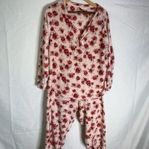 Marilyn Monroe Pink and Red Floral Lounge Set